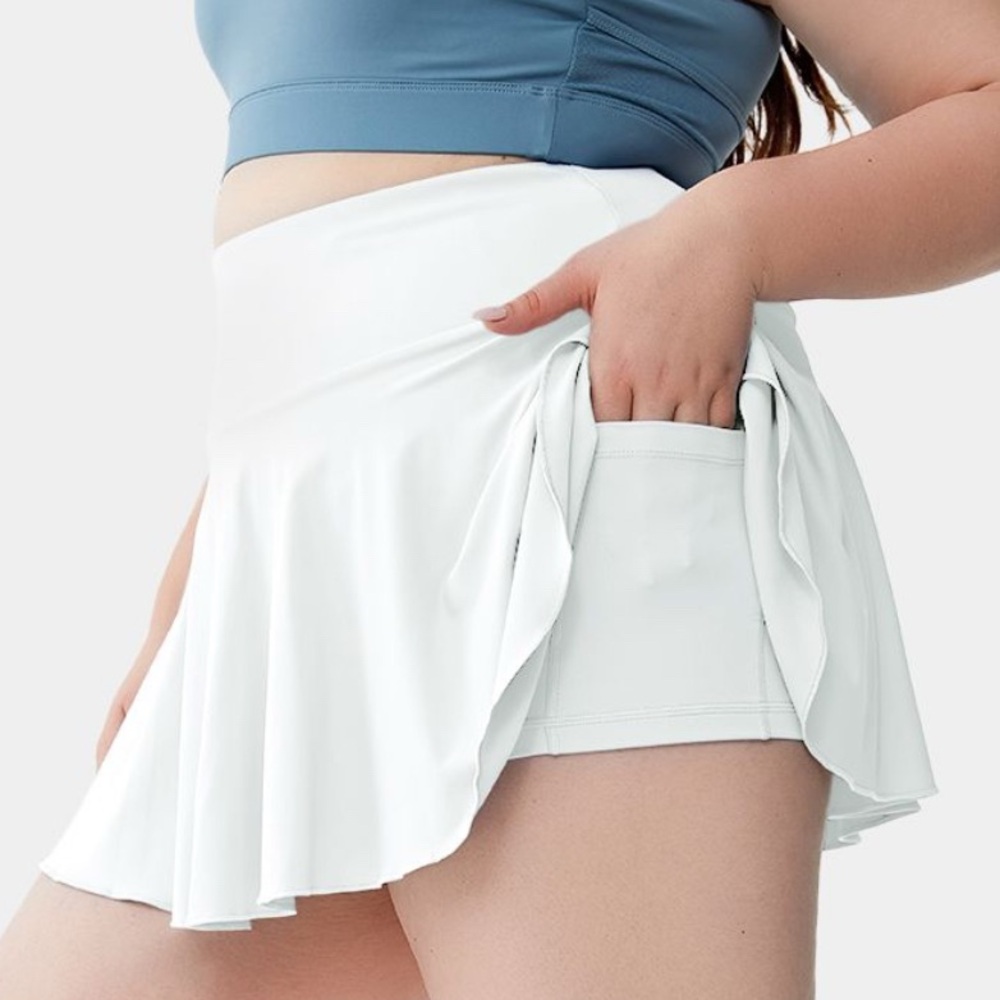 Halara Softlyzero Airy Cool Touch 2-in-1 Skirt Pocket Marvelous UPF 50+ White 1X